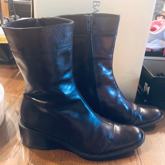 Banana Republic brown leather boots - Picture 2 of 7